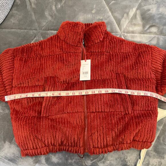 Urban Outfitters BDG NEW Puffer Cropped Jacket Coat Size XS New with Tags - Picture 14 of 15
